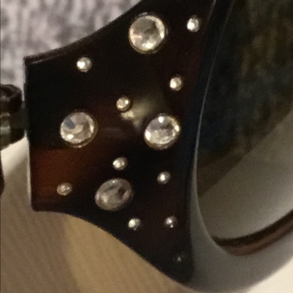 VERSACE SUNGLASSES WITH CASE ONLY $225🏖 SEE PIC. - Picture 5 of 14